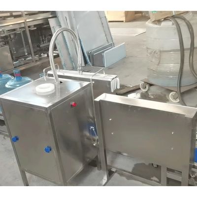 Barrel พลาสติก 5 แกลลอนน้ำเครื่องบรรจุอัตโนมัติหดอุปกรณ์บรรจุภัณฑ์