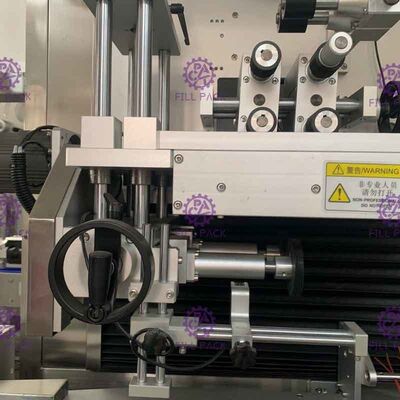 โฟโตอิเล็กทริคหดแขน PVC PET ขวดแบนเครื่องติดฉลากสติกเกอร์