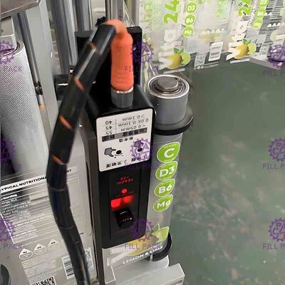 เครื่องดื่มที่ประมวลผลด้วยเครื่องติดฉลากขวดสำหรับขวดหดตัวอุโมงค์