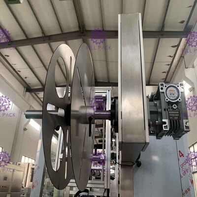 เครื่องหดขวดอัตโนมัติเต็มรูปแบบด้วยระบบการติดฉลาก Double Head Sleeve