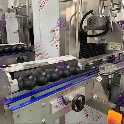 ขวดน้ำเครื่องติดฉลาก