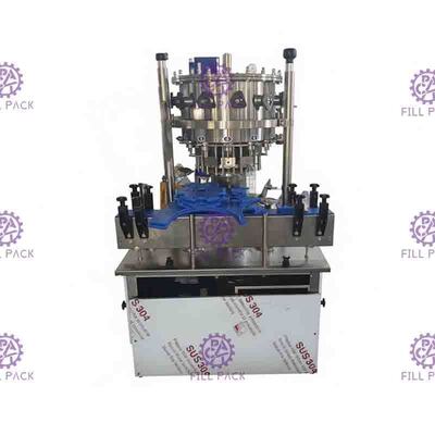 4000BPH 2L เครื่องดื่มอัดลมอัตโนมัติเครื่องบรรจุน้ำอัดลมพร้อมฝาดึง