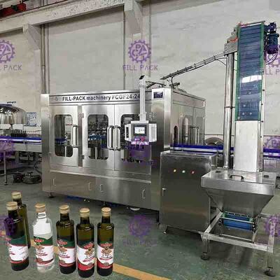 เครื่อง 10000BPH ไม่อัดลมพลาสติกน้ำ Bottling ด้วย CIP ทำความสะอาดหัว