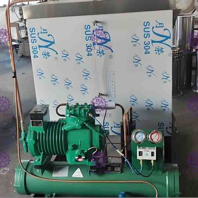 SUS304 Soft Drink ประมวลผลสายอุตสาหกรรมเบาน้ำแช่แข็งถัง 0-5 ℃