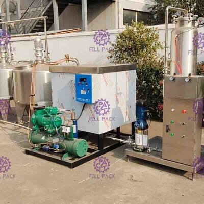 SUS304 Soft Drink ประมวลผลสายอุตสาหกรรมเบาน้ำแช่แข็งถัง 0-5 ℃