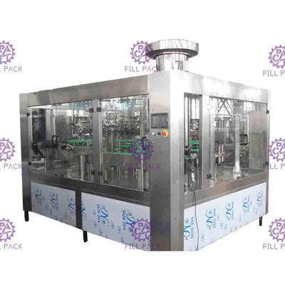 น้ำอัดลมน้ำผลไม้ไวน์พลาสติก PET แก้ว 3 In 1 Monobloc เครื่องผลิตขวด / อุปกรณ์ / โรงงาน / ระบบ