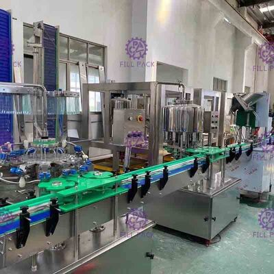 2000BPH Monoblock น้ำยาล้างแร่บรรจุ Capping Machine ประเภทเชิงเส้น