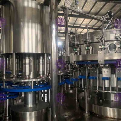 15000BPH 3 In 1 Monoblock Pure ดื่มขวด PET เครื่องบรรจุน้ำอุปกรณ์การผลิตสแตนเลส 304