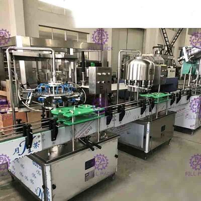 เครื่องบรรจุน้ำแร่ 2 ลิตรสำหรับโรงงานล้างขวด PET เครื่องบรรจุสูงสุด
