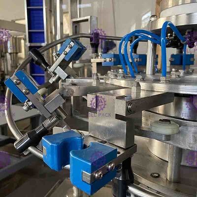 ขวดแก้ว 0-2L เครื่องดื่มน้ำผลไม้อัตโนมัติ เครื่องบรรจุร้อน ซักผ้า บรรจุ Capping Line